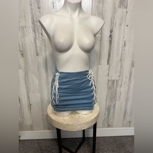 Jean skirt - Picture 1 of 11